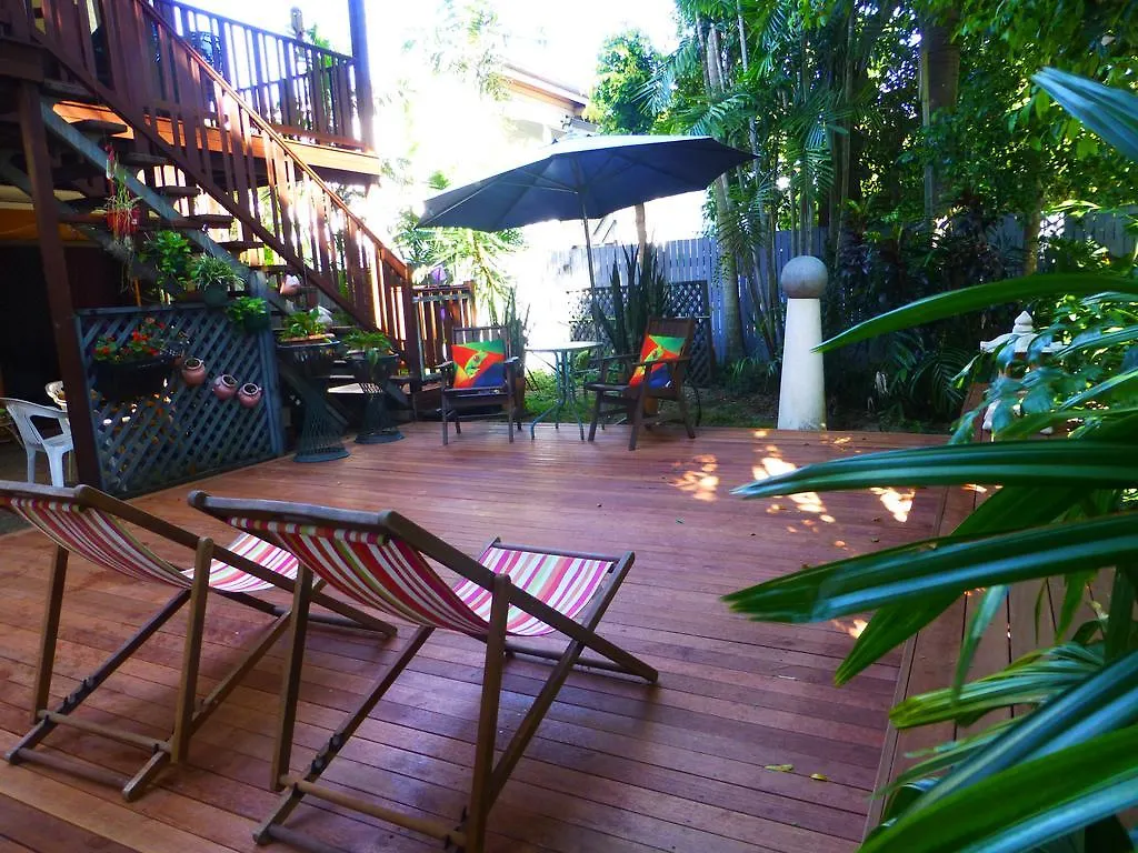Homestay At Julie'S Cairns