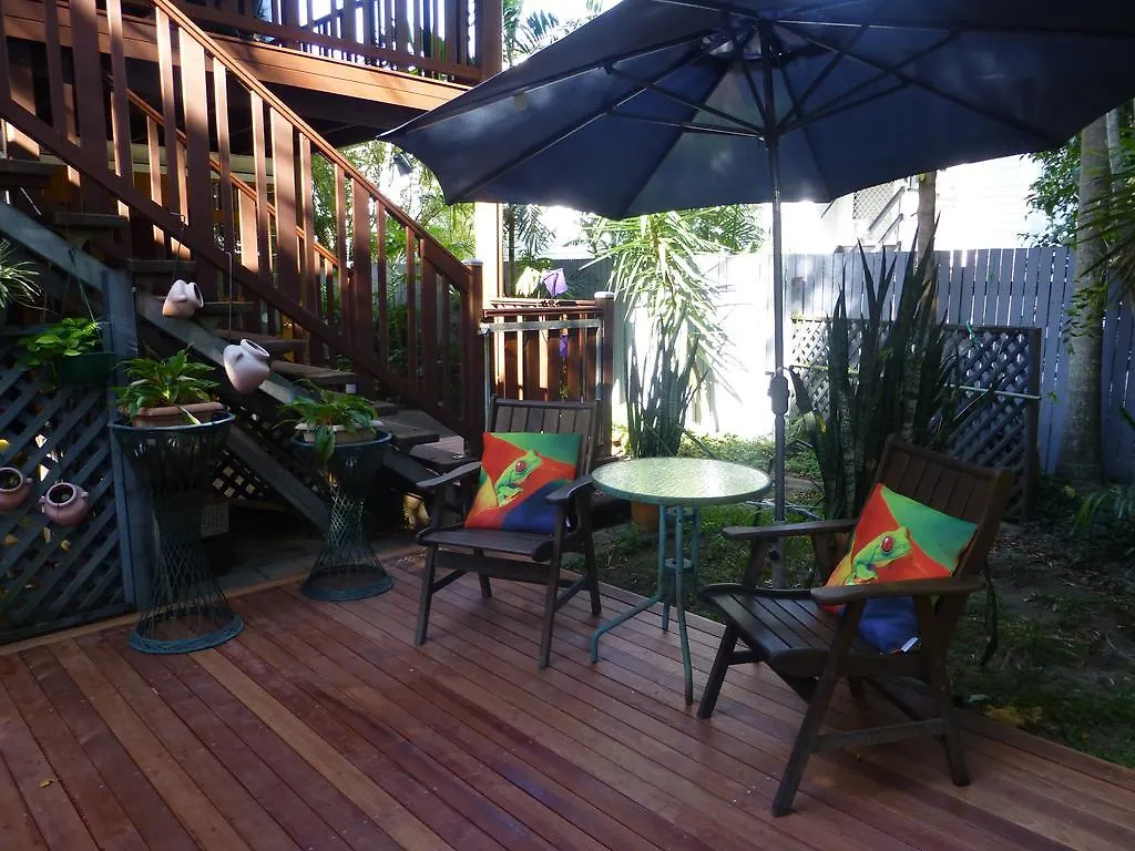 Homestay At Julie'S Cairns