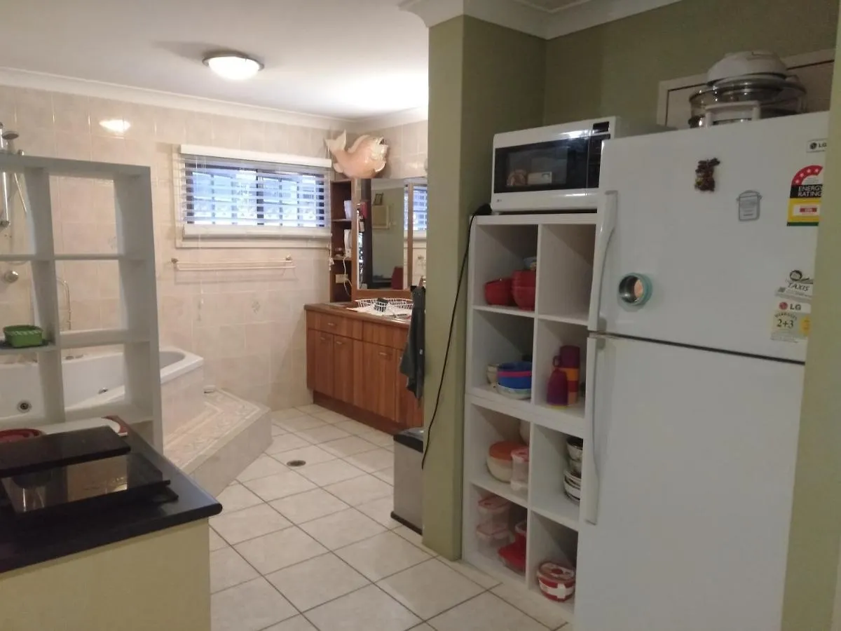 Homestay At Julie'S Cairns
