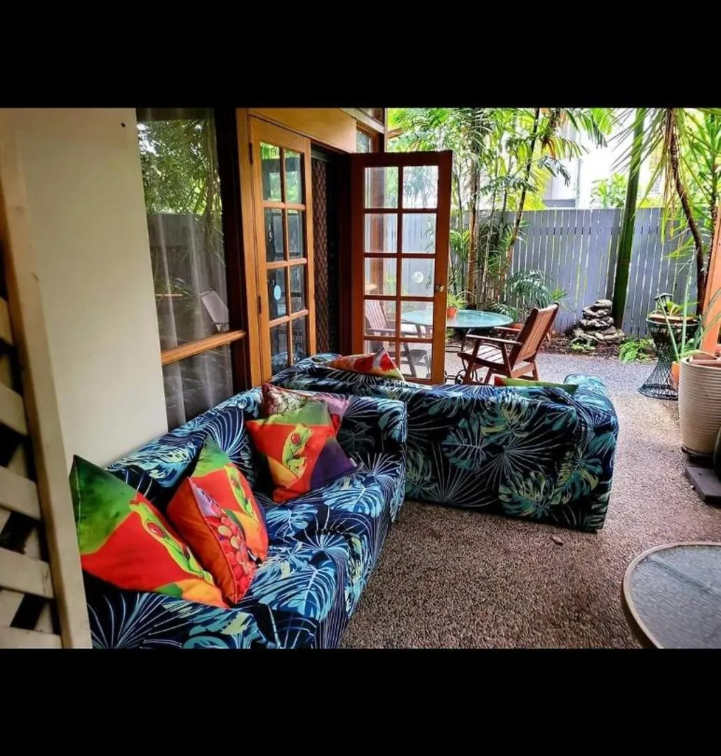 Homestay At Julie'S Cairns