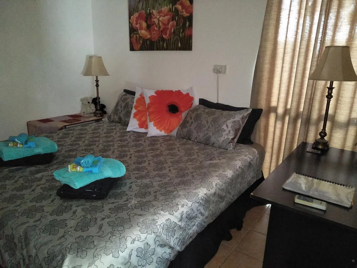 Homestay At Julie'S Cairns